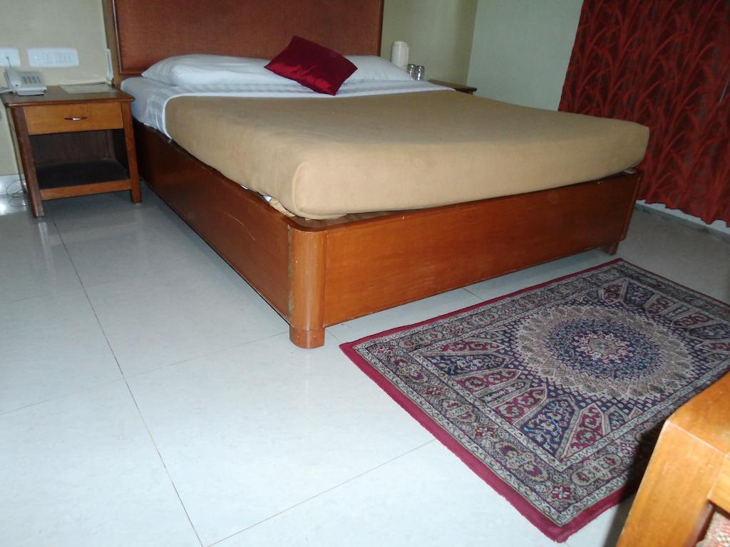 The Chakrie Residency Hotel Tirupati Quarto foto